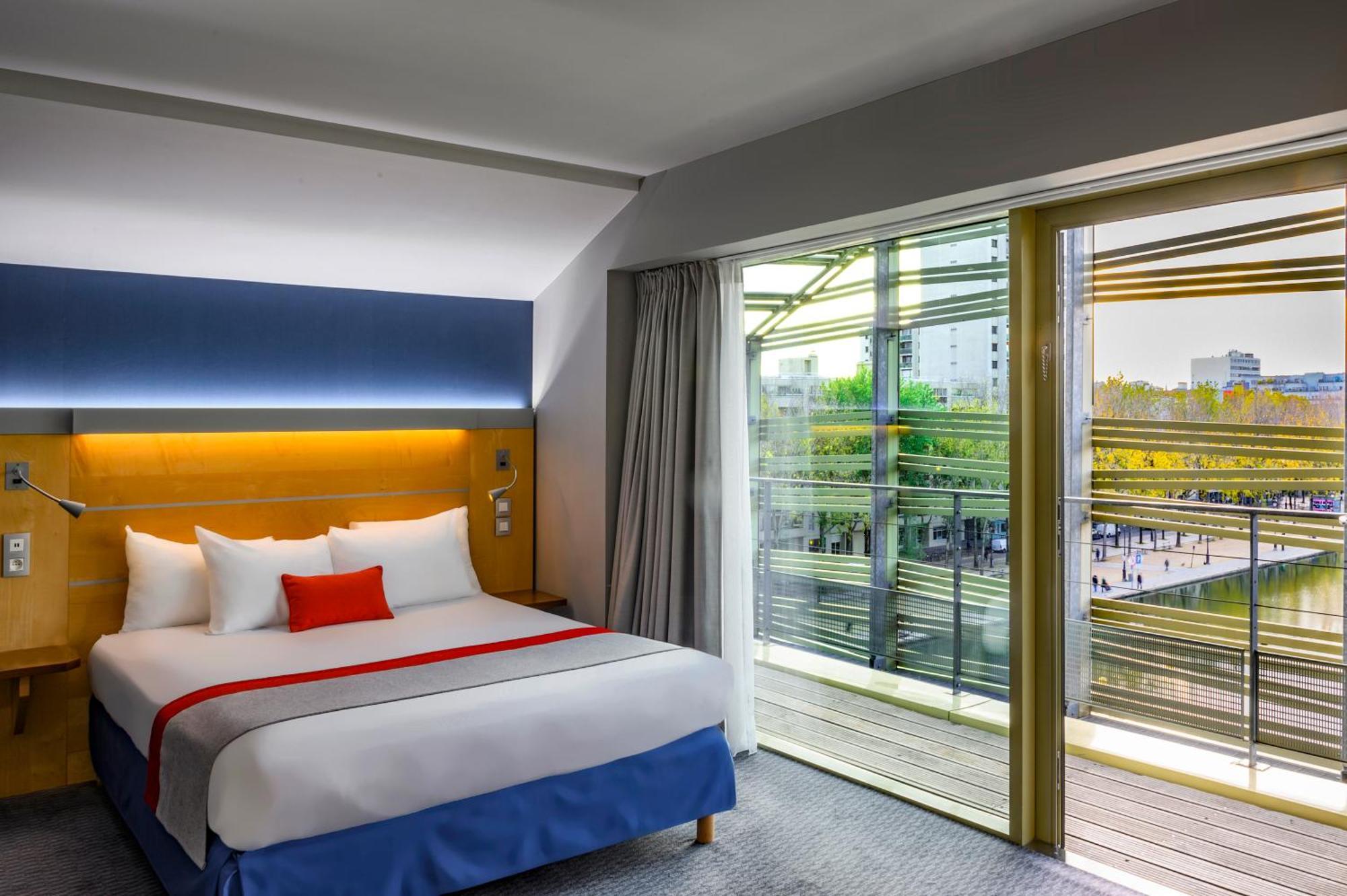 Express Paris-canal De La By Ihg Paris
