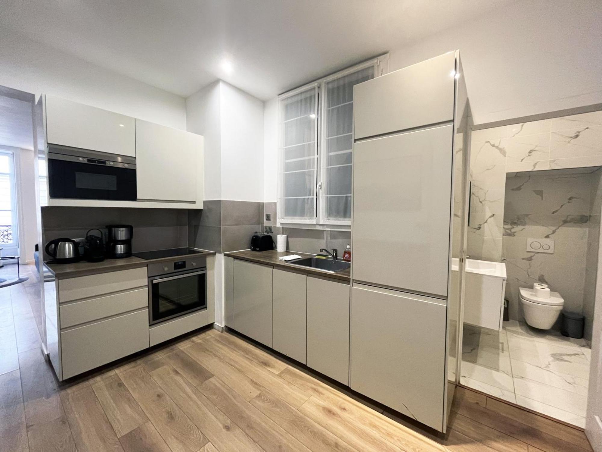 64-luxury Flat Champs Elysees * Paris