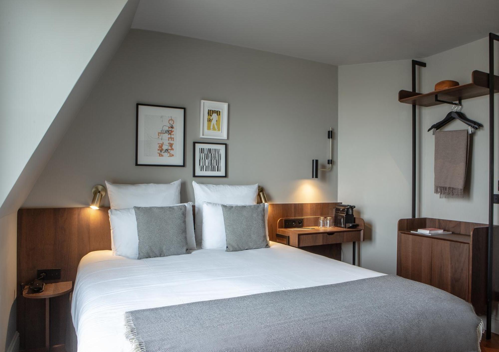 Ibis Styles Gare Du Nord Tgv Hotel 4*
