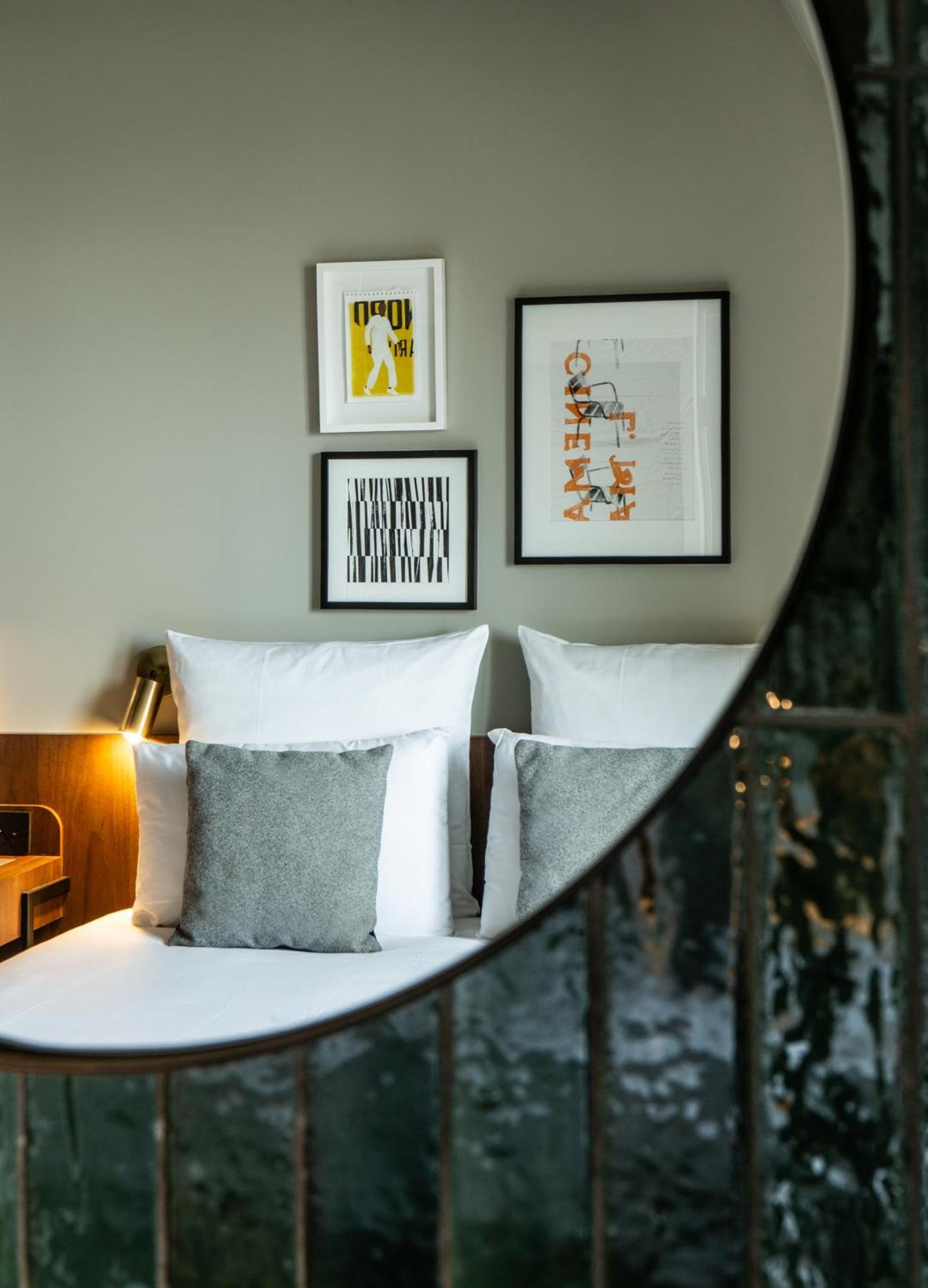 Ibis Styles Gare Du Nord Tgv Paris