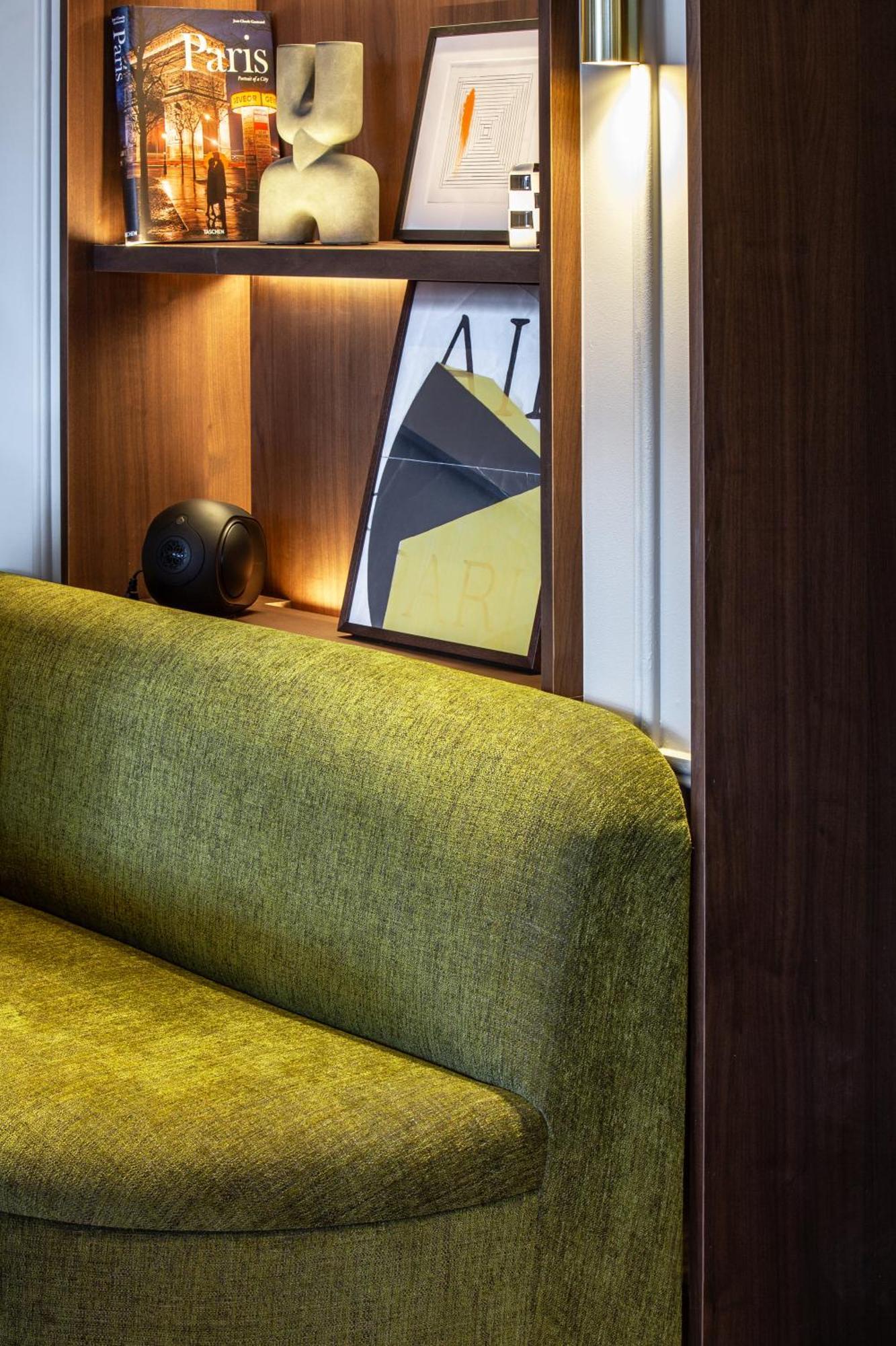 Ibis Styles Gare Du Nord Tgv Hotel 4*