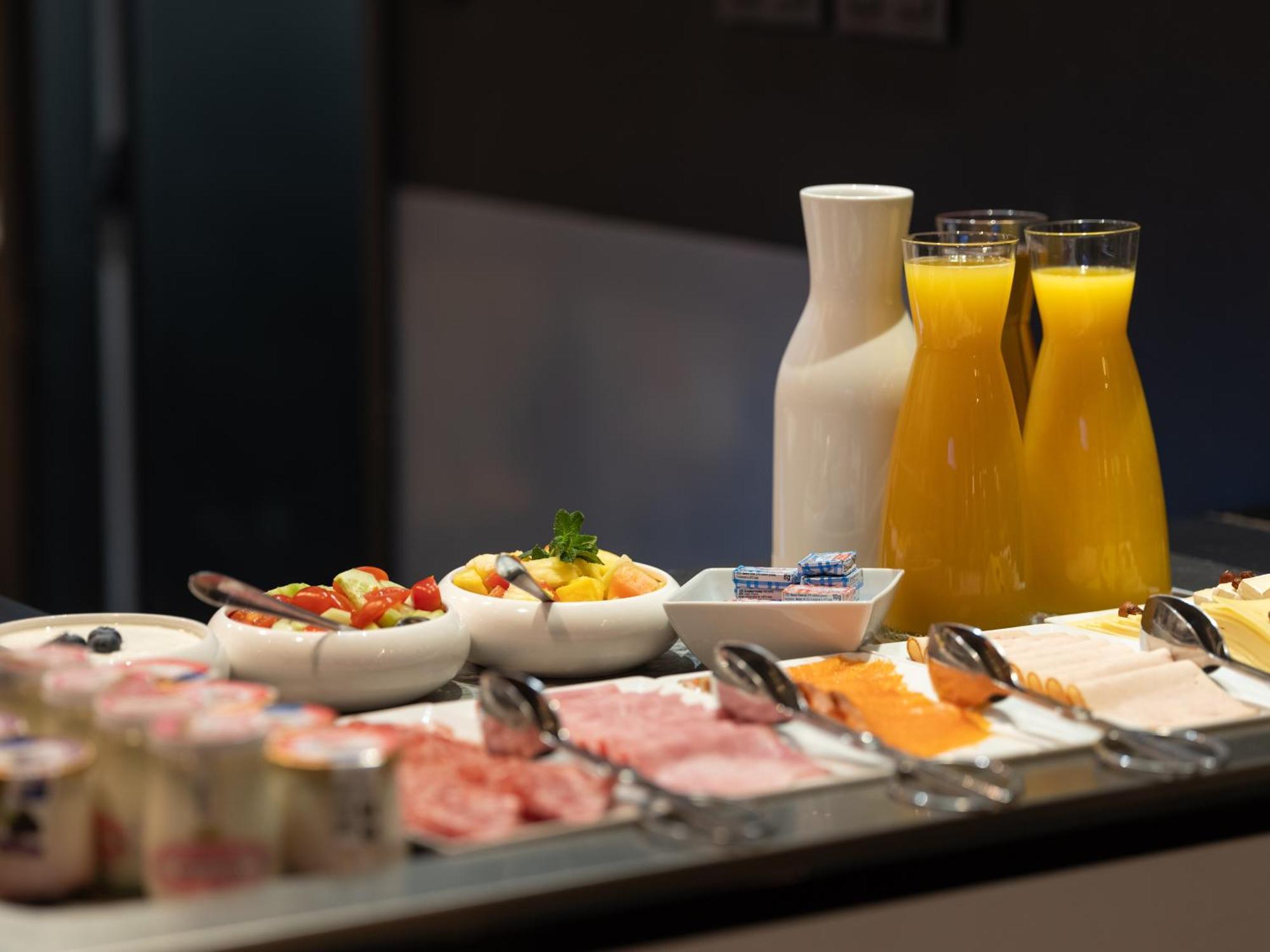 Grand Lafayette Hotel 4*