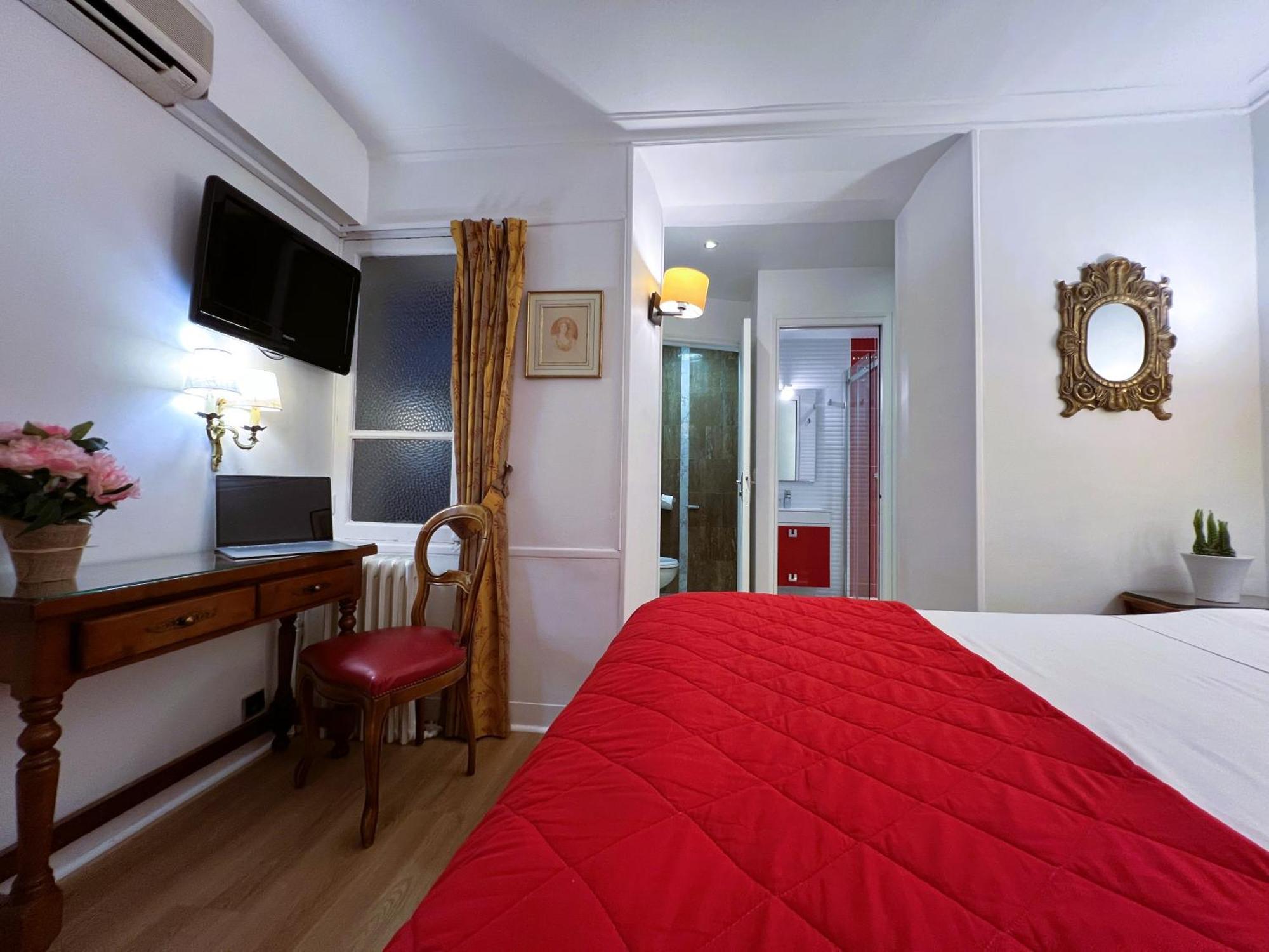 Hotel La Sanguine Paris