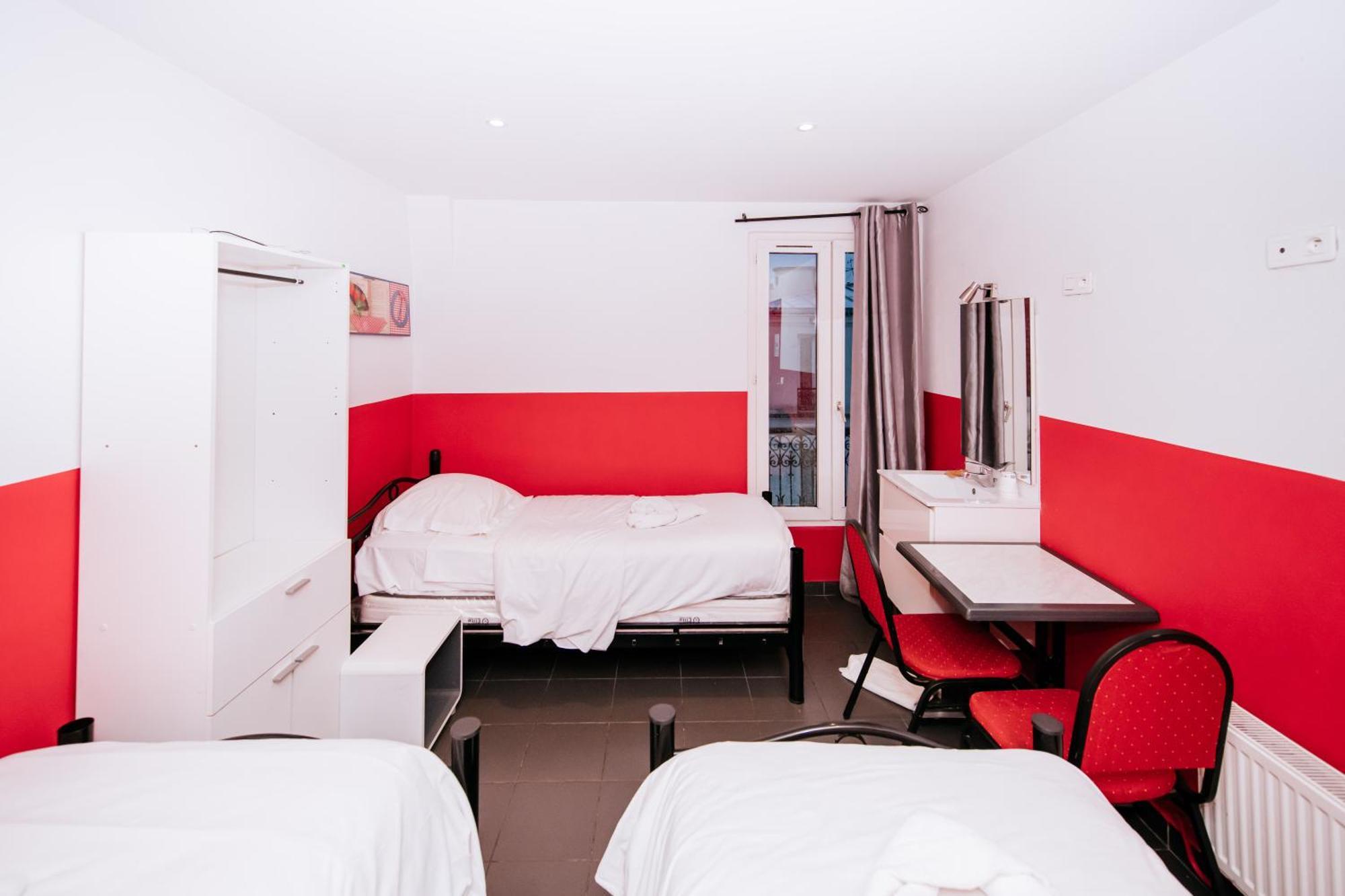 De La Poste 3* Paris
