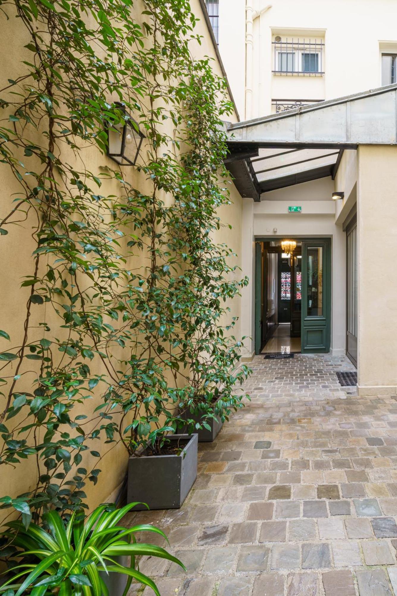 Apartment Du Louvre - Le Marais Paris