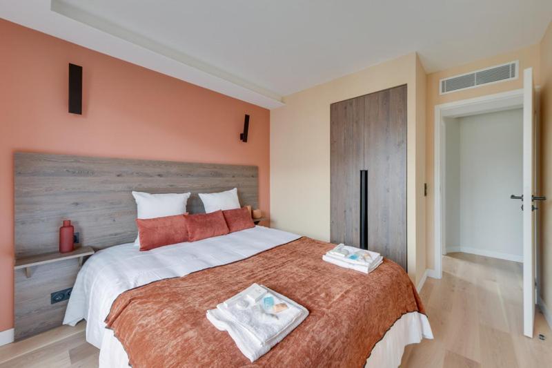 182 Two - Superb In Apartment