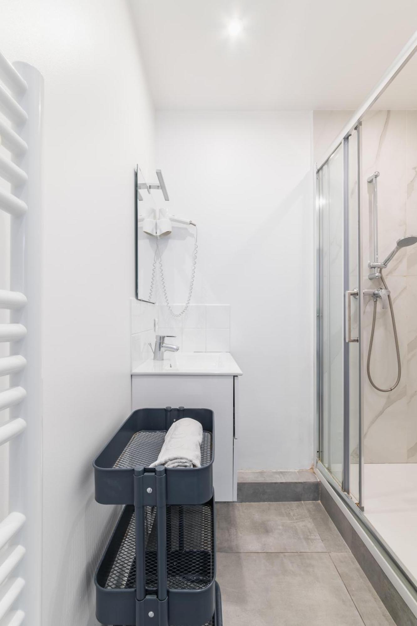 Calme Place Du Trocadero - 4p - Flat-guest Appartement *