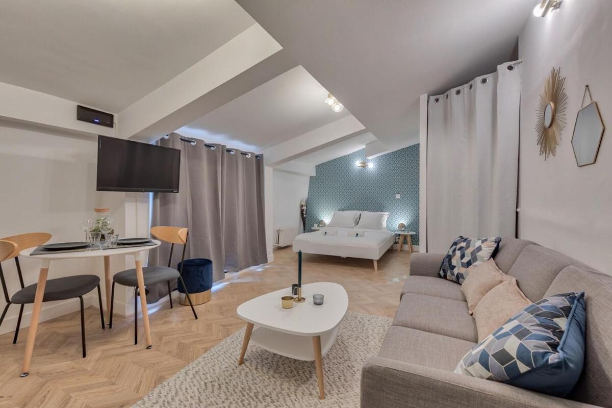 Renove Proche Arc Triomphe - 2p Apartment Paris