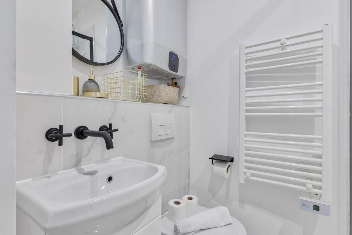 Renove Proche Arc Triomphe - 2p *
