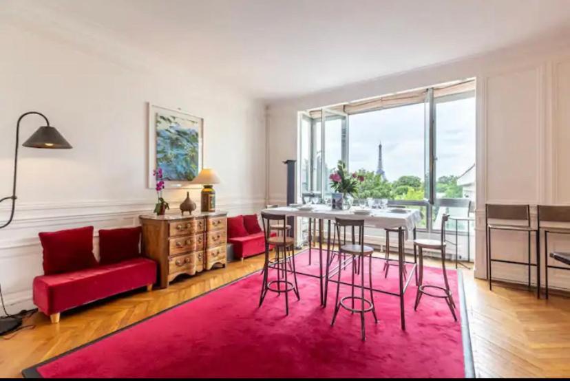 Apartment 4 Bedroom Luxury Eiffel Tower