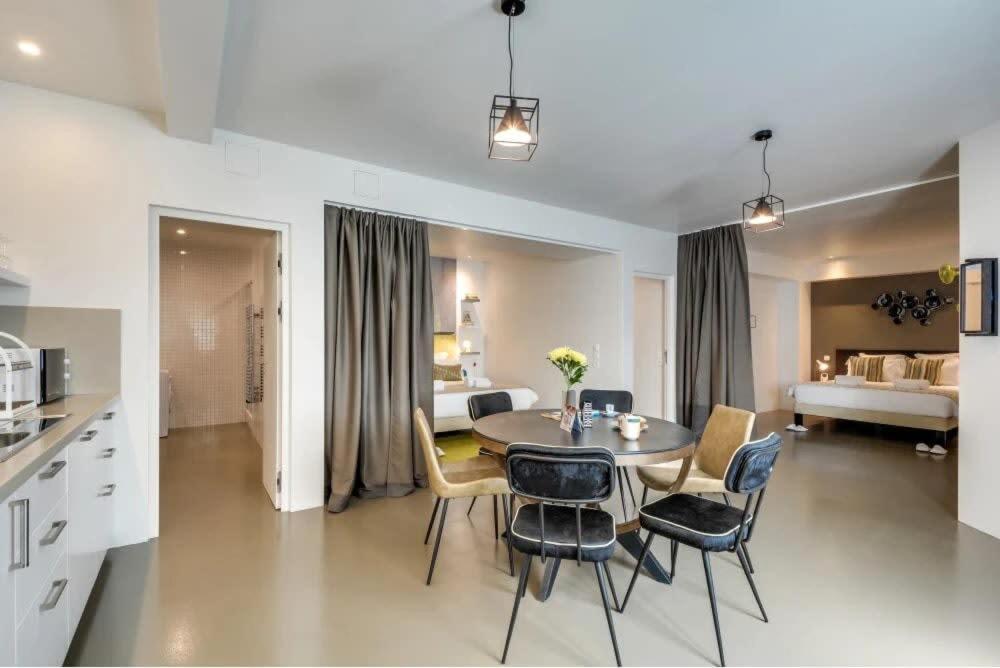 Appartement Modern And Eclectic 3bd Duplex In Le Marais! Paris