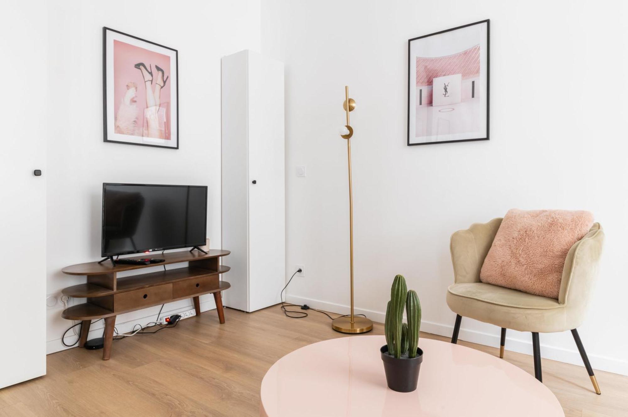 Appartement Luxueux Avec Salle De Bains De Reve 6p
