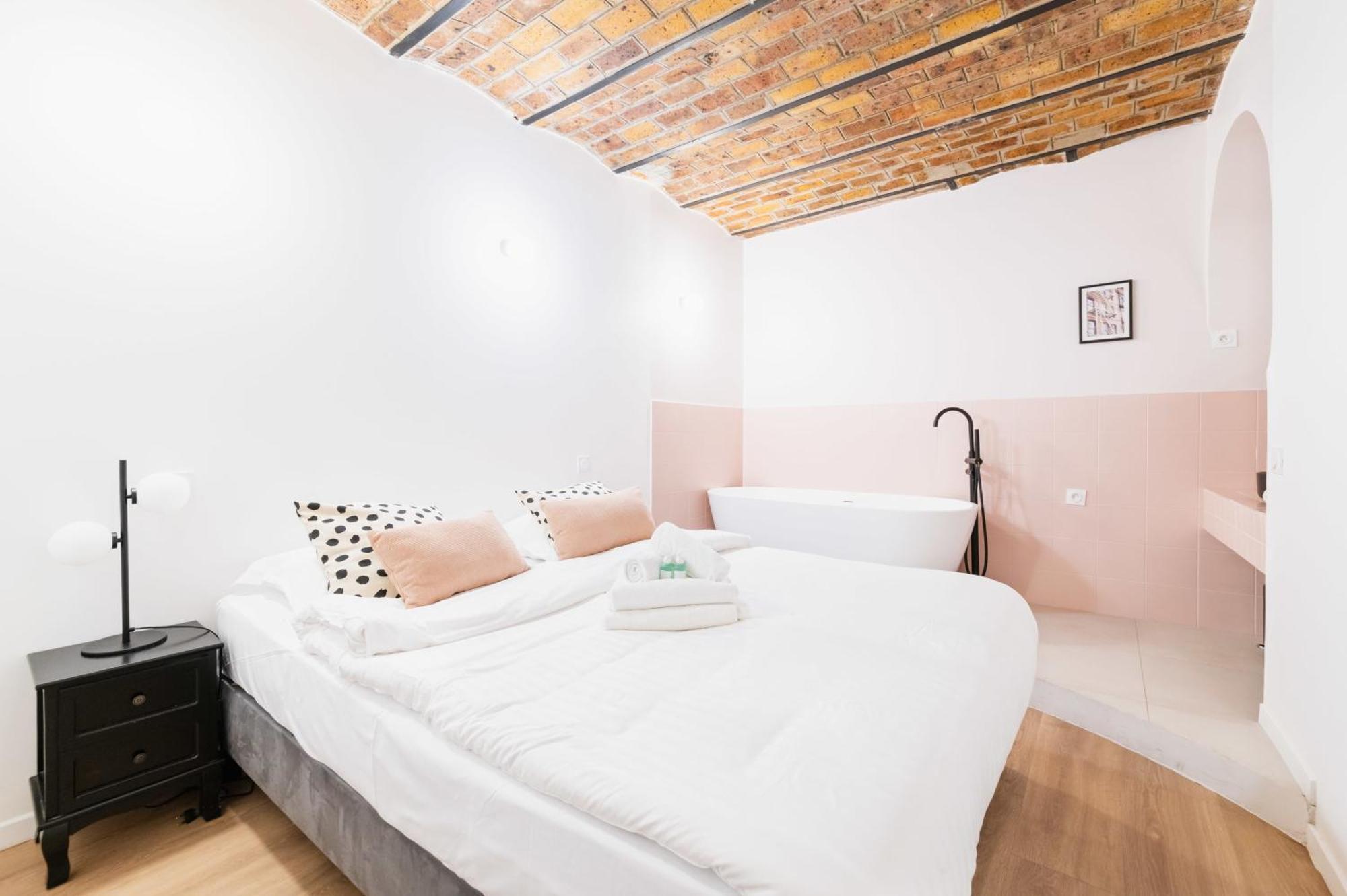 Appartement Luxueux Avec Salle De Bains De Reve 6p Paris
