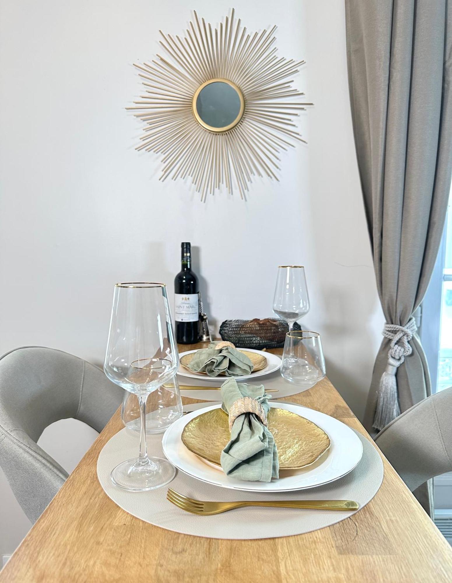 Eiffel Tower & Invalides - Superb Apartment