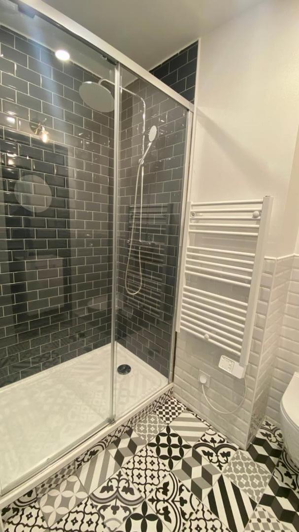Appartement Lumineux Proche De Saint-lazare - 8p Paris
