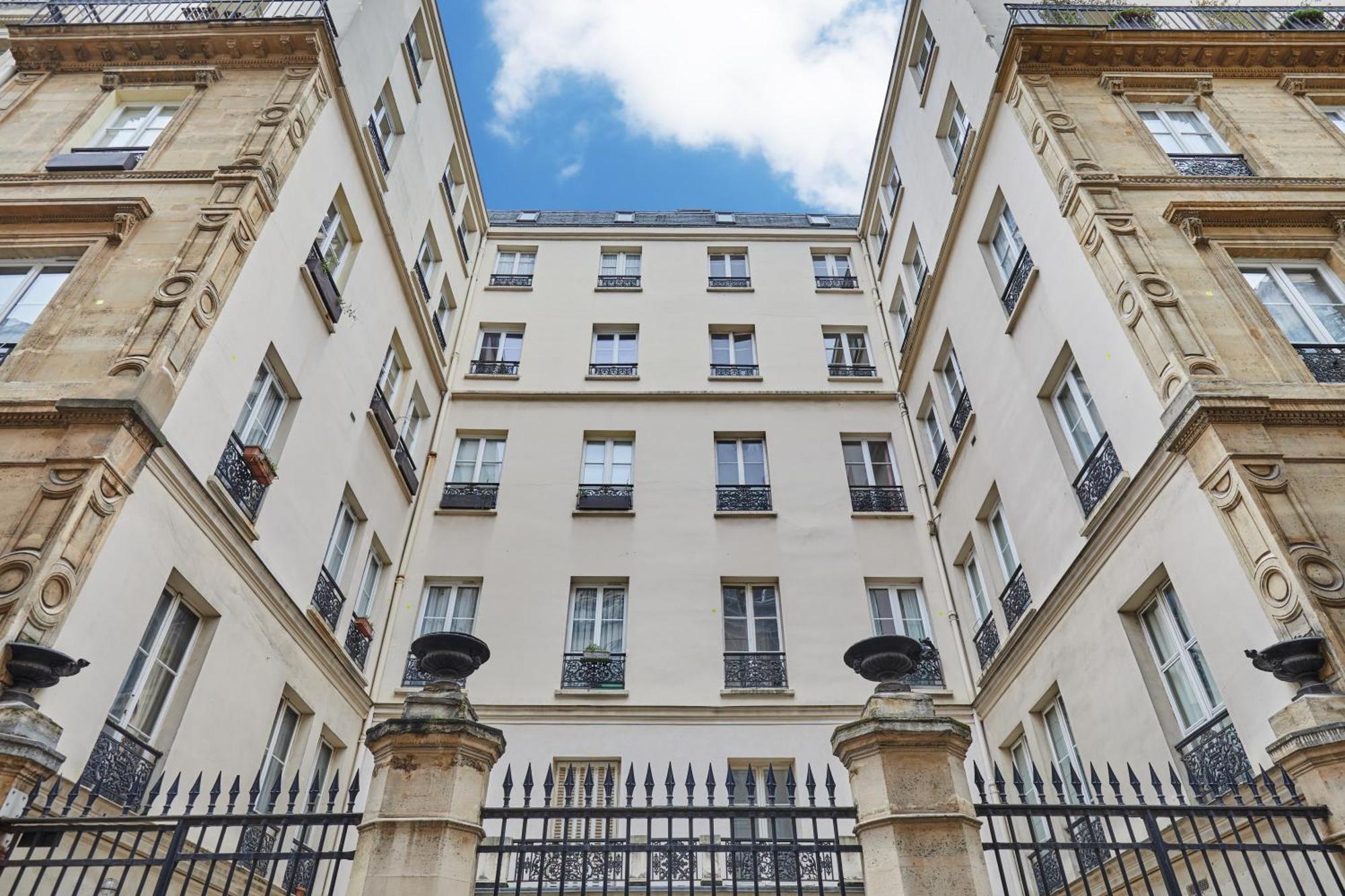 Center Of By Prestige Appartement