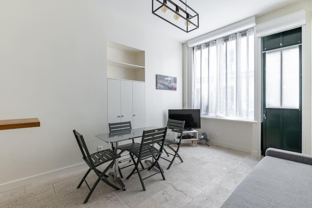 Apartment Chemin Vert/voltaire : Charming 4p Paris