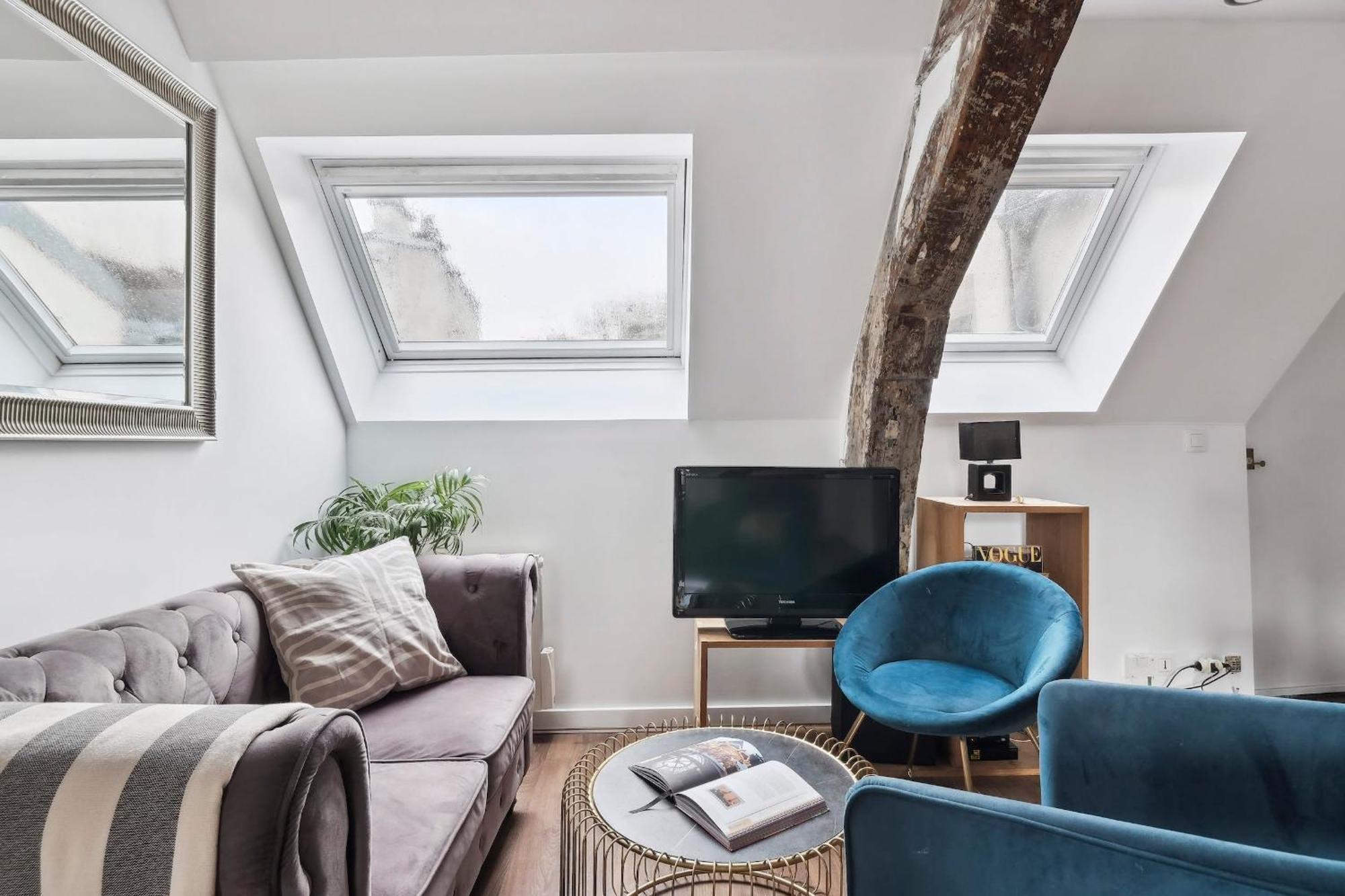 Apartment Quarter 2br Charm Paris