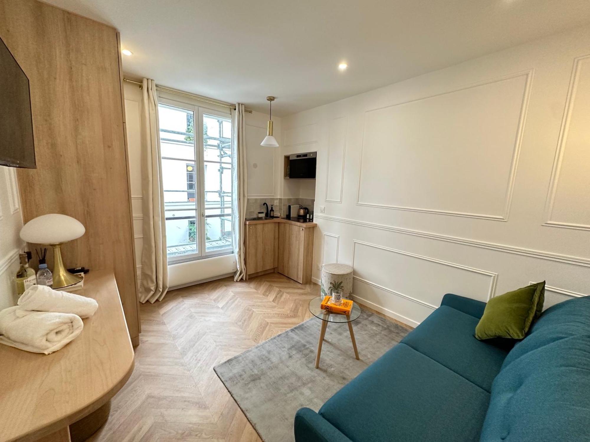 Elegant Au Coeur De Saint-germain-des-pres Apartment Paris