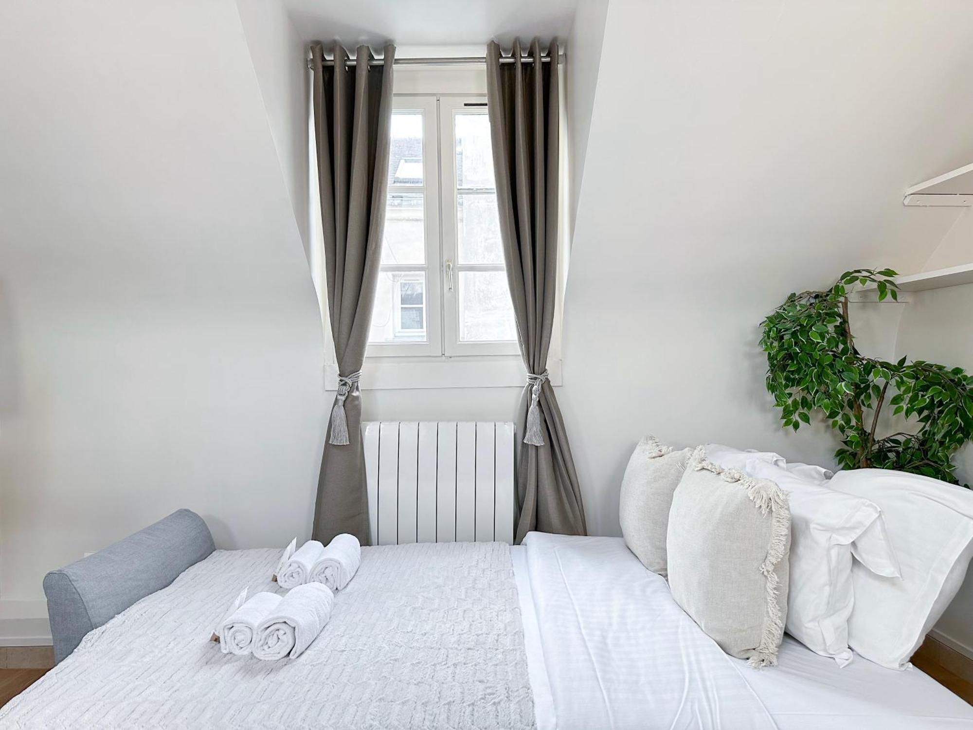 Saint Germain Des Prés - Amazing Duplex - 2066 Appartement Paris