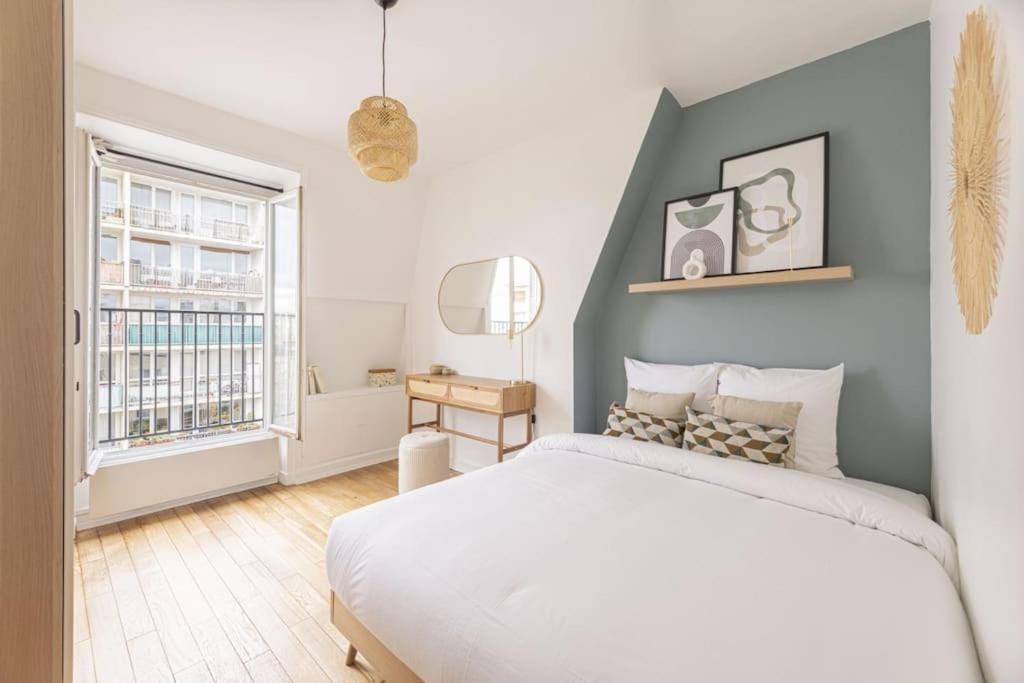 1 Bedroom # 14 # Alesia Apartment