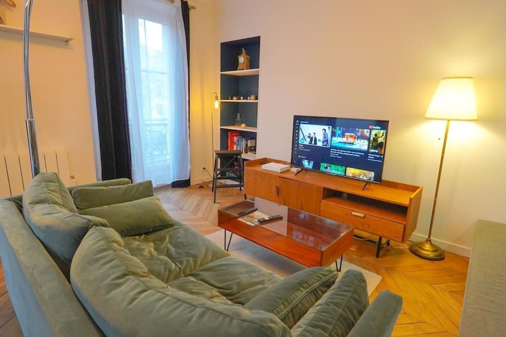 Cozy Spacious Flat@pigalle Apartment