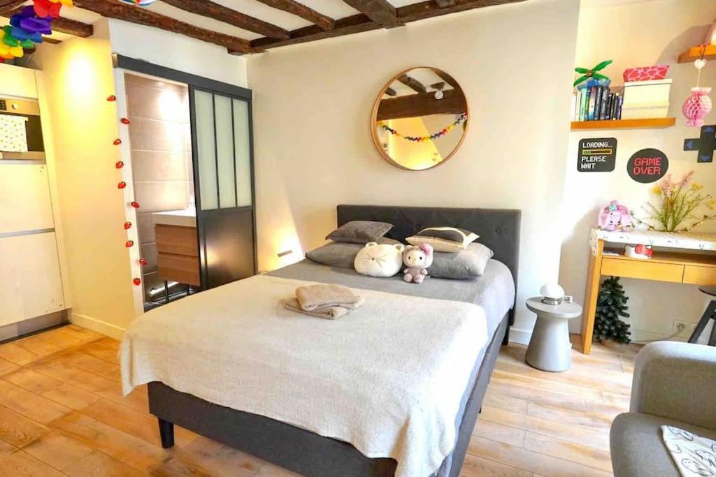Modern Designed Apartment@ Beaubourg Appartement Paris