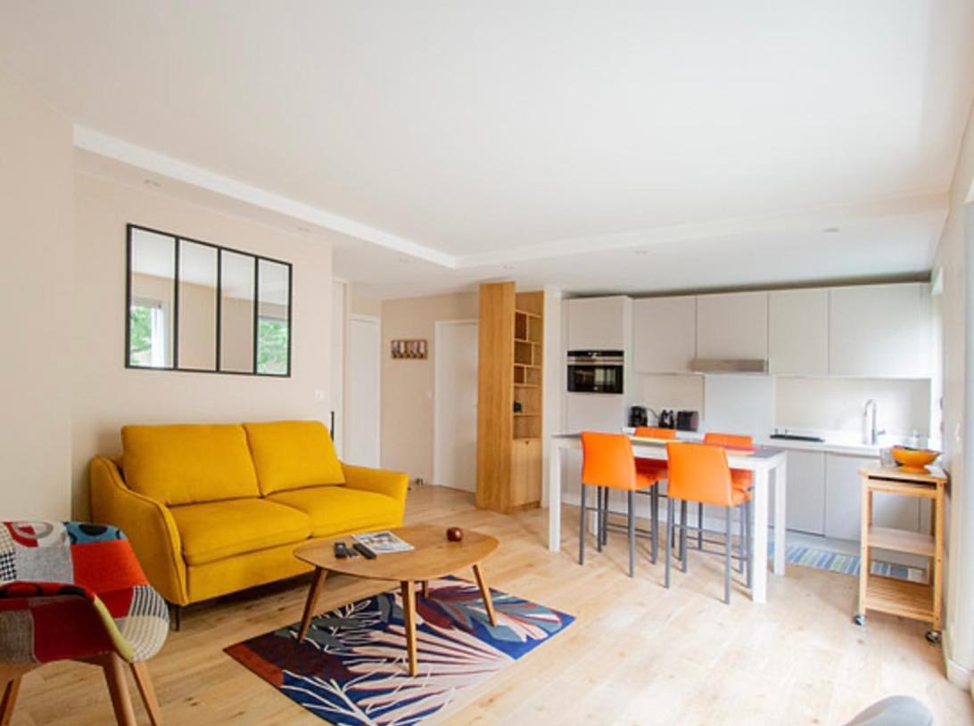 Apartment Cambronne, Lecourbe Paris