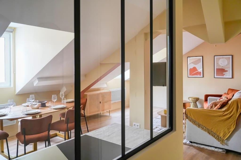 Appartement 4d#appart 4pers # 1 # Commerce # 15#ac *