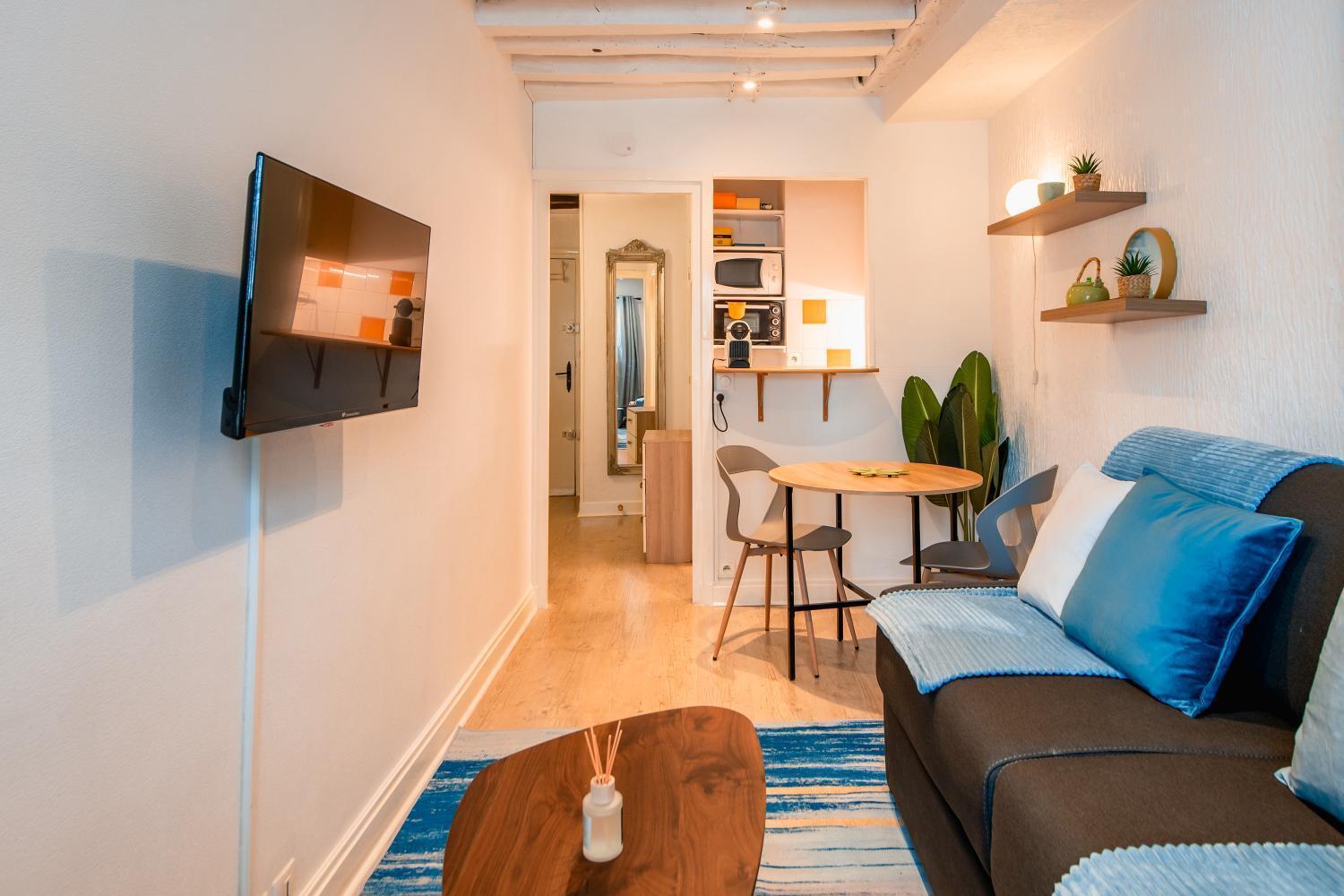Amazing On The Prestigious Street Appartement *