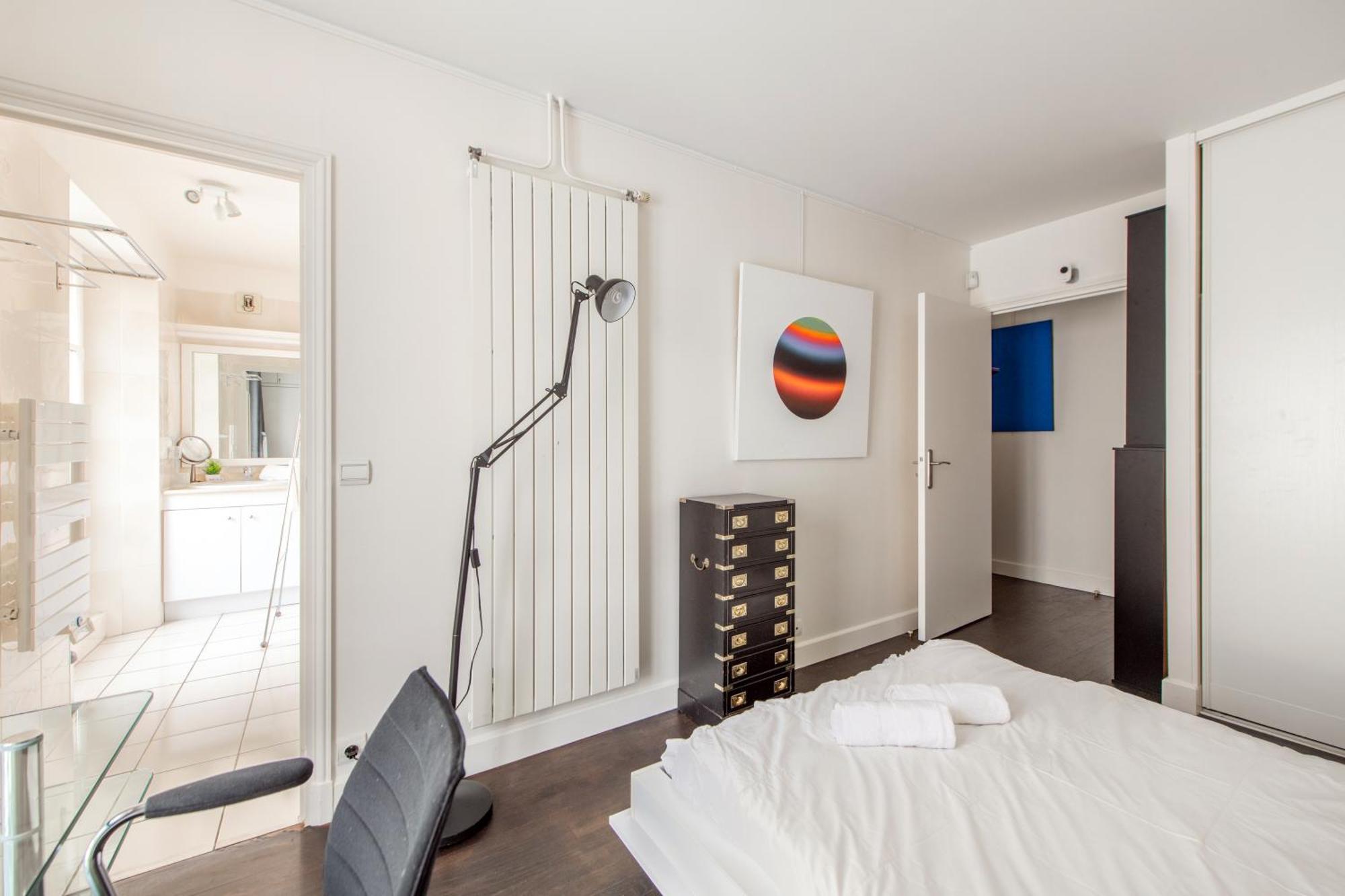 Charming 4 Guests At Galeries Lafayette And Printemps 9th Ard With Air Conditioning Apartment