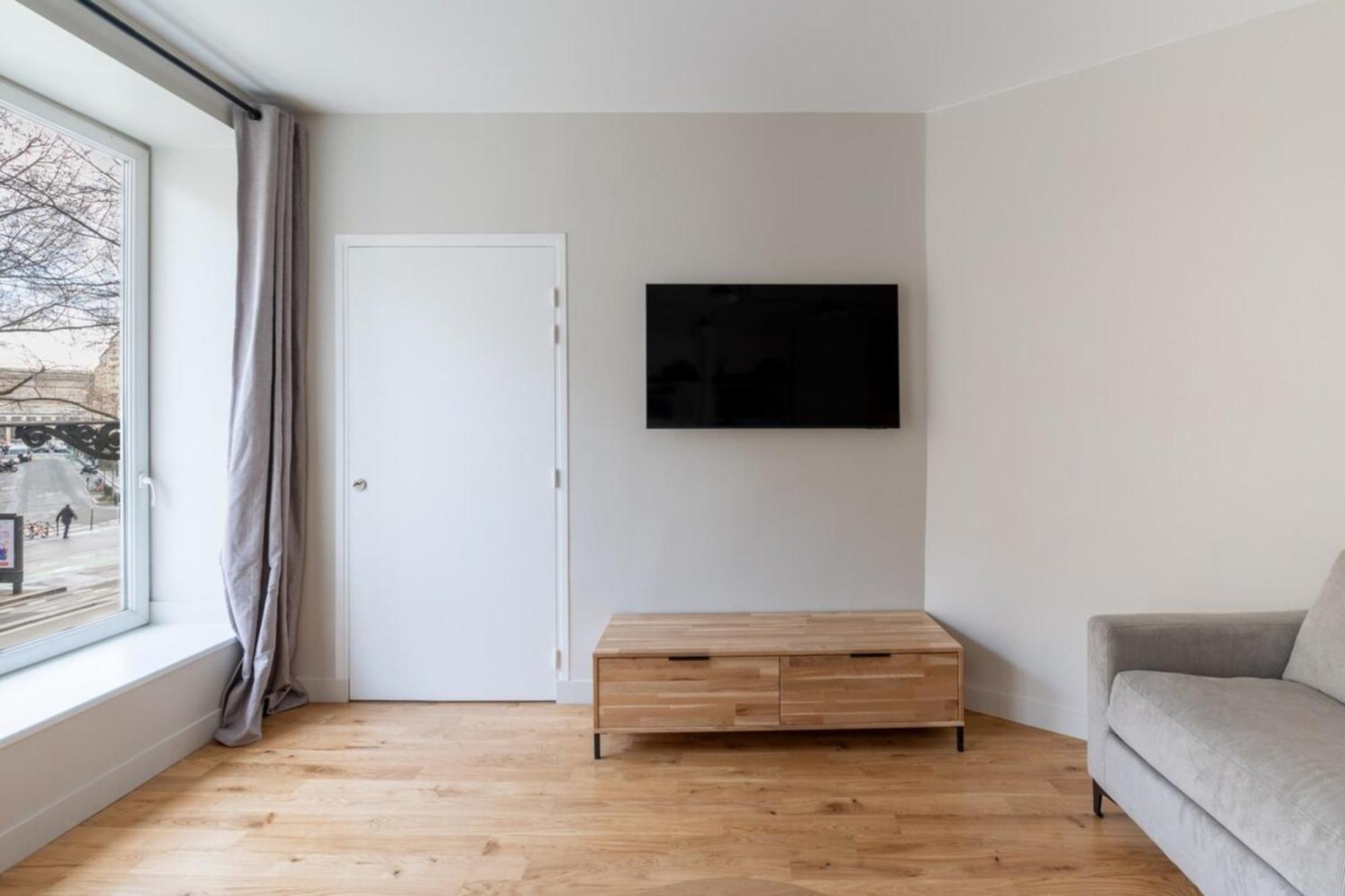 Beautiful & Modern 1bd Flat Near Montmartre Apartment