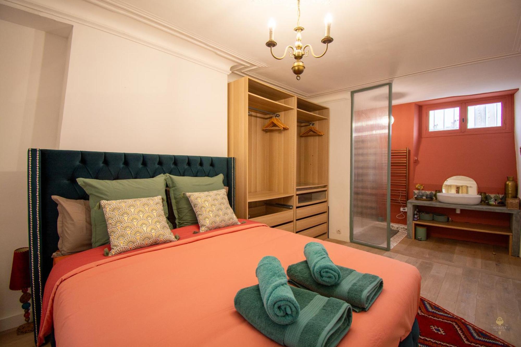 Wonderful Typical Flat 3 Bedrooms / 6 Pax *