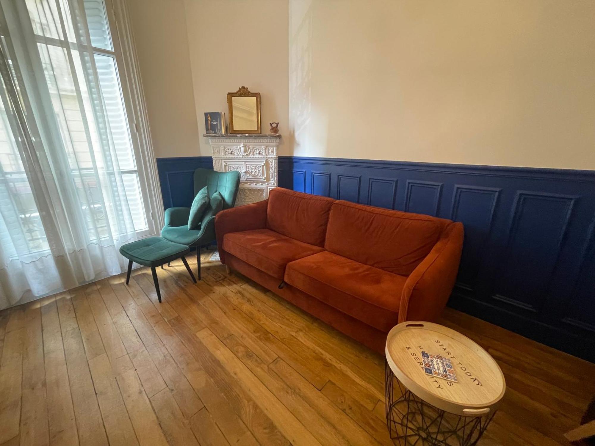 Apartment Large Family Typical Parisian *