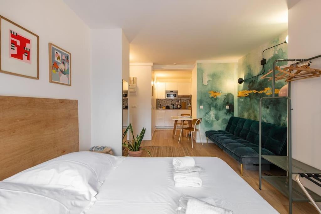 Apartment Couronnes - Cosy Equipe Et Privatif Paris