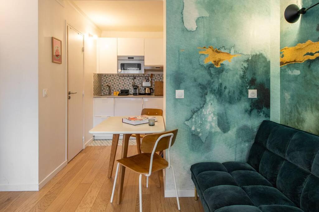 Couronnes - Cosy Equipe Et Privatif Apartment Paris