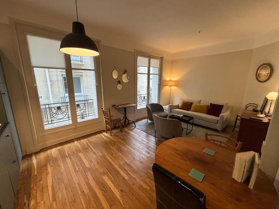 Apartment Elegance Parisienne Pour 4 Personnes *