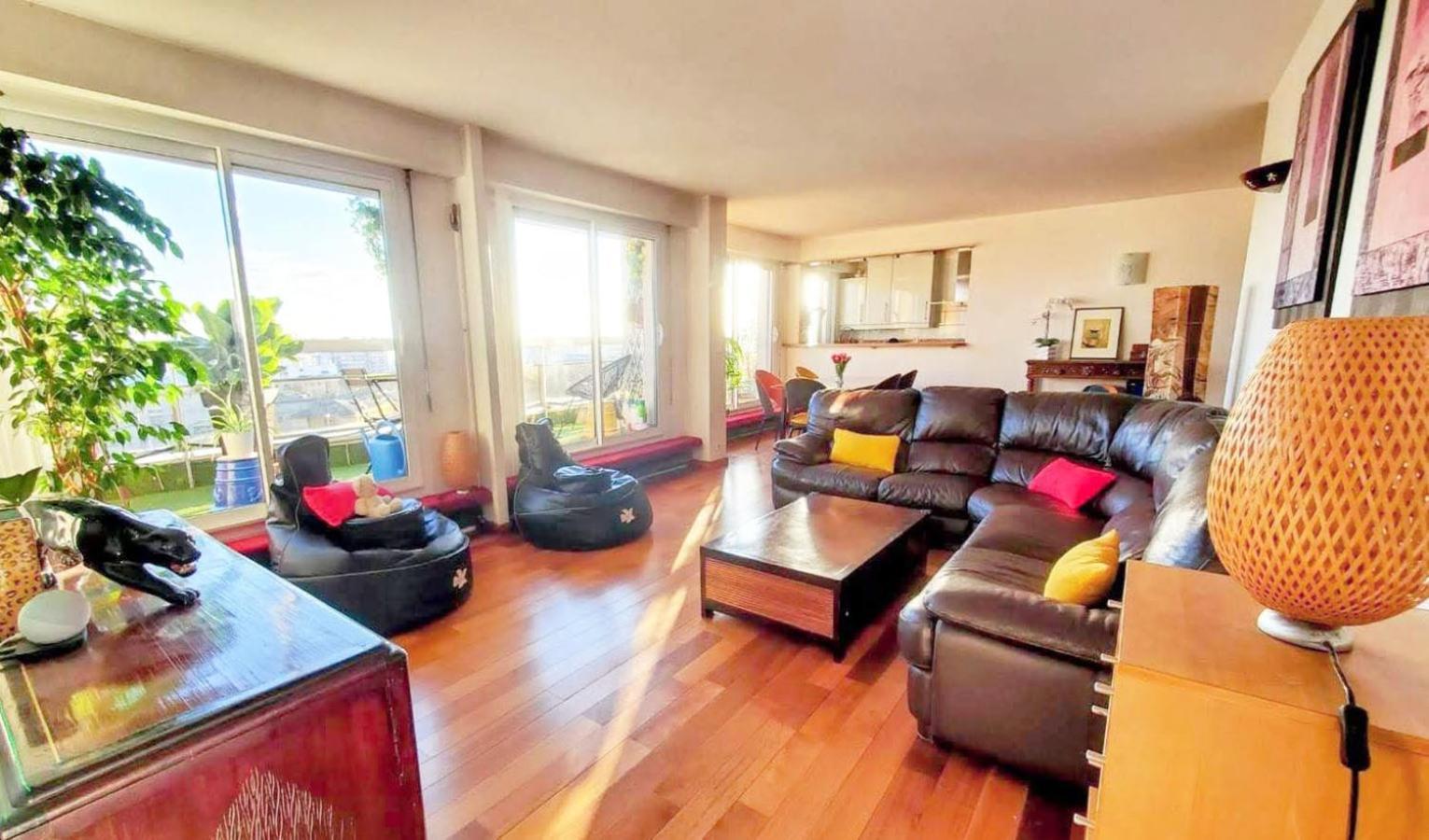 Dernier Etage, 108m2, Vue Panoramique Apartment *