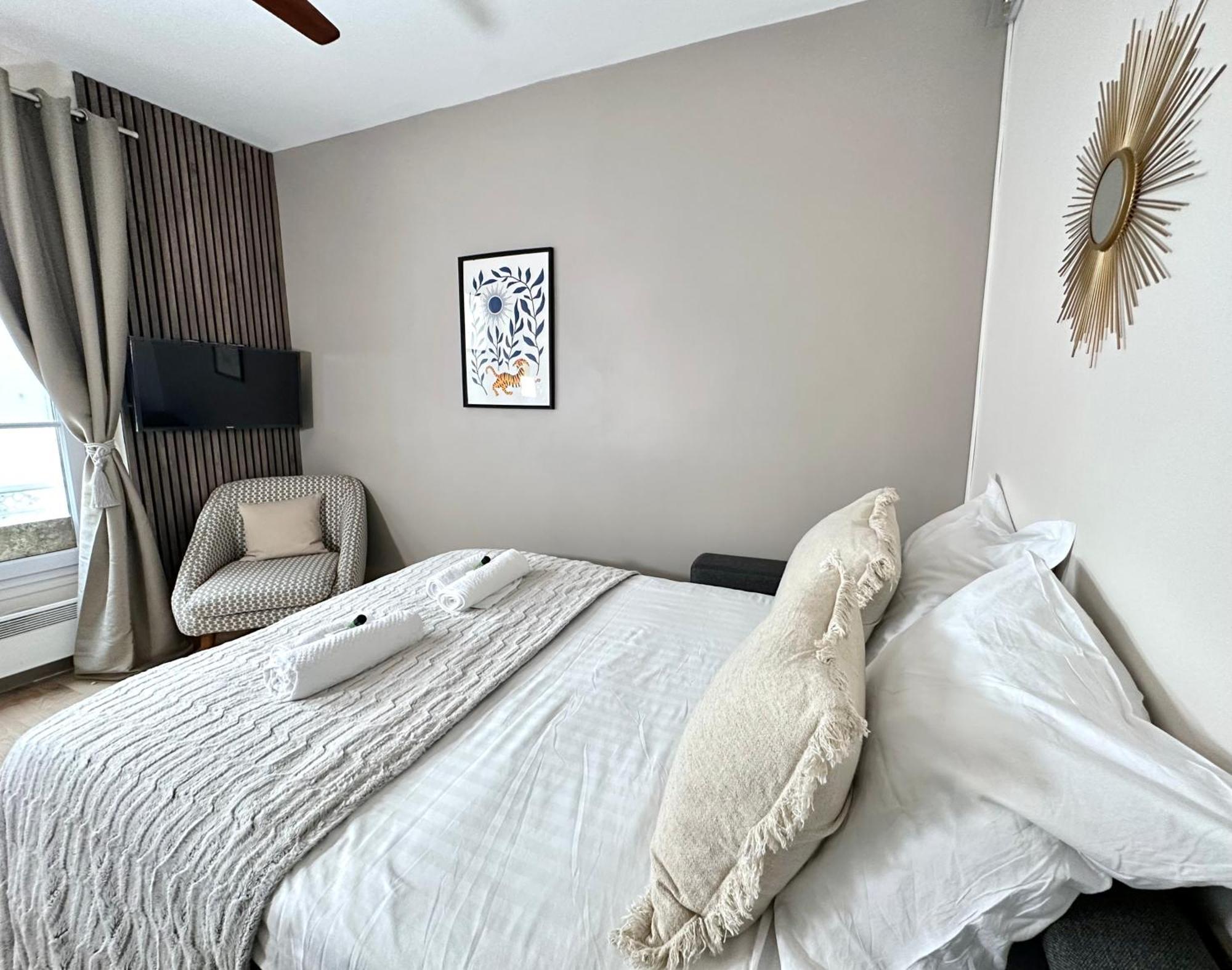 Eiffel Tower & Invalides - Superb Apartment