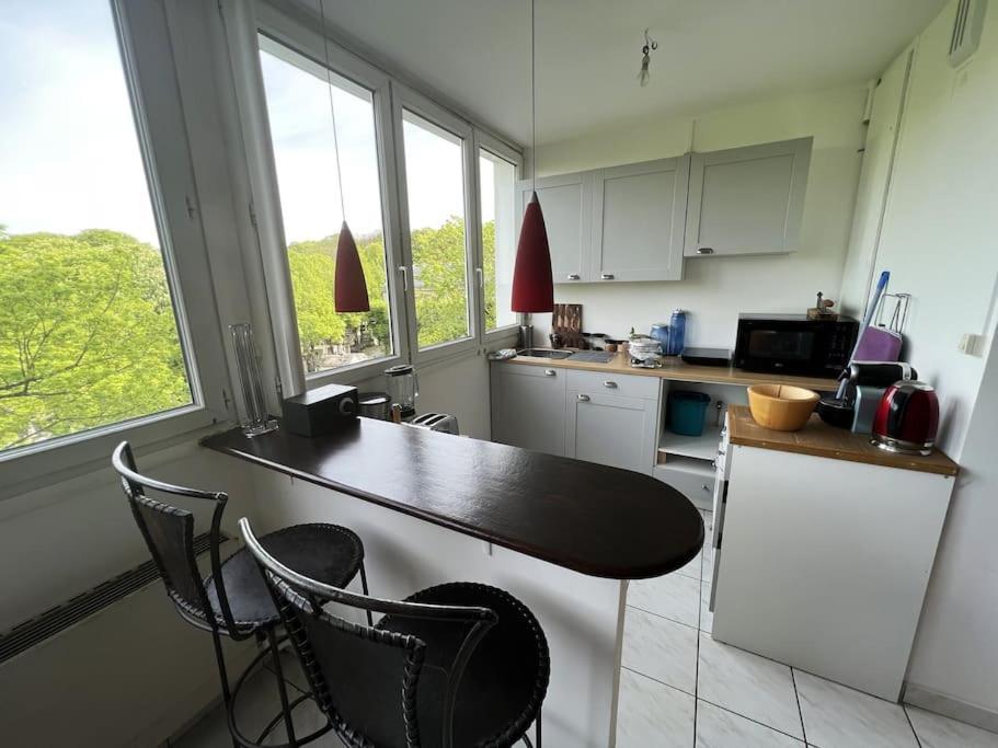 Lumineux Pere Lachaise Apartment *