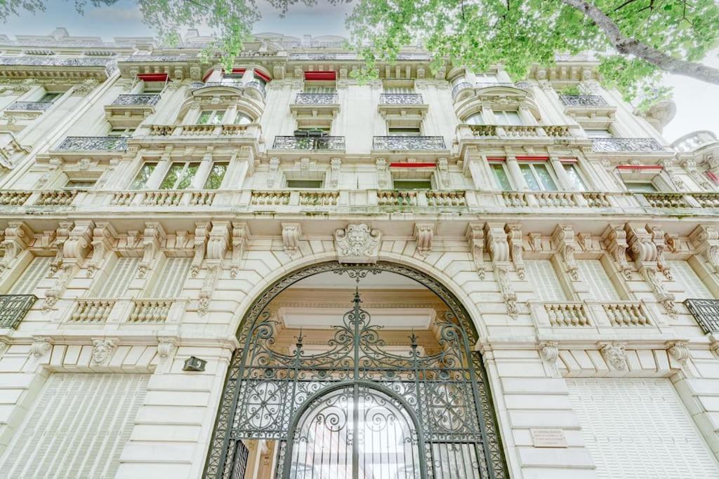 Au Pied De La Tour Eiffel Apartment Paris