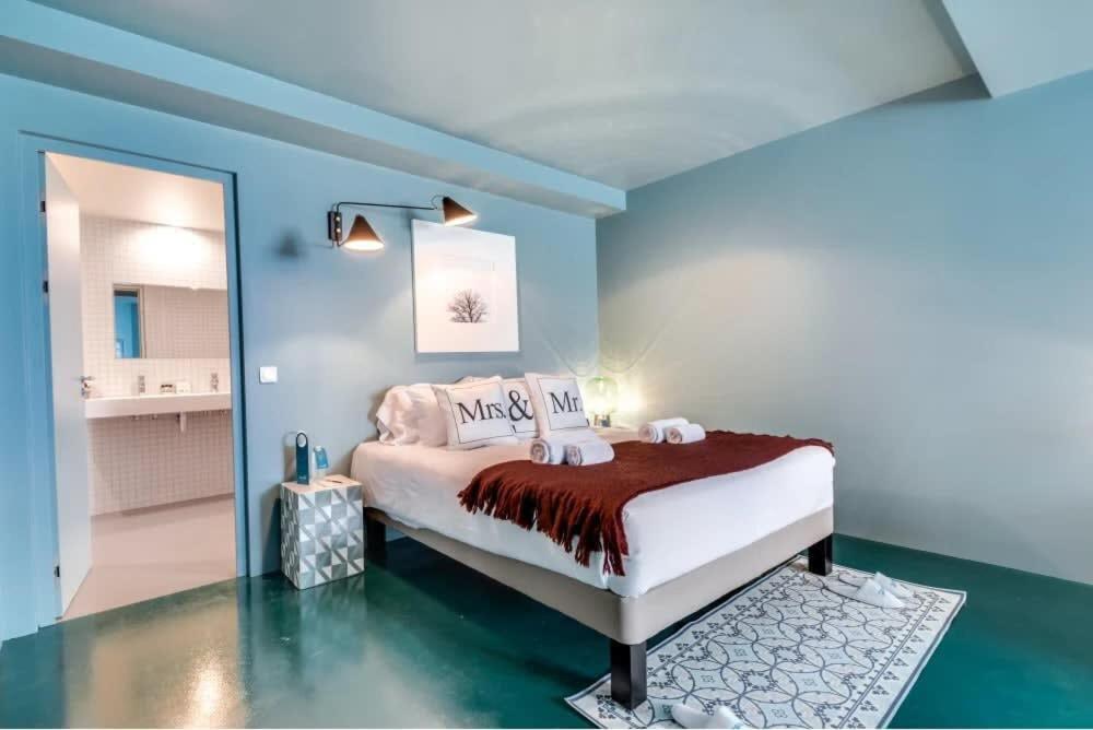 Modern And Bright 2bd For 11 Guests In Le Marais! Paris
