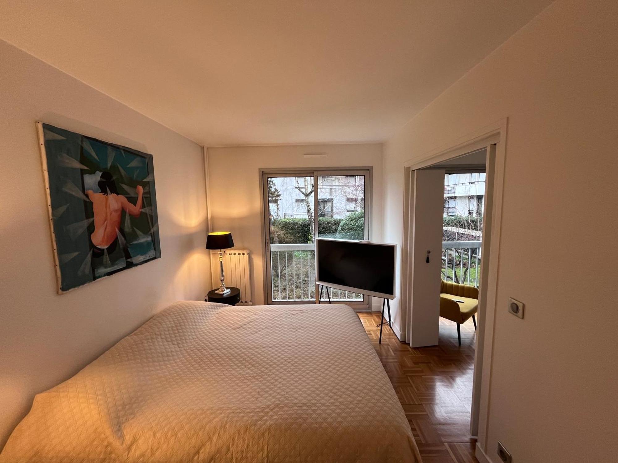 2 Pieces Sur Jardin Apartment Paris