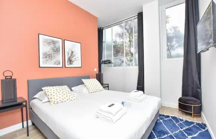Apartment Modern 3bd For 8 Guests In Bastille Voltaire *