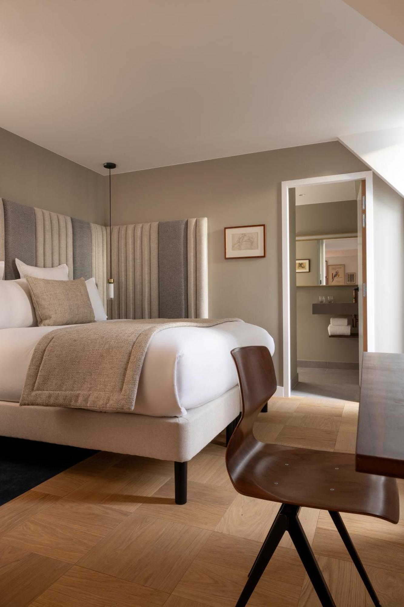 Hotel Pilgrim Paris