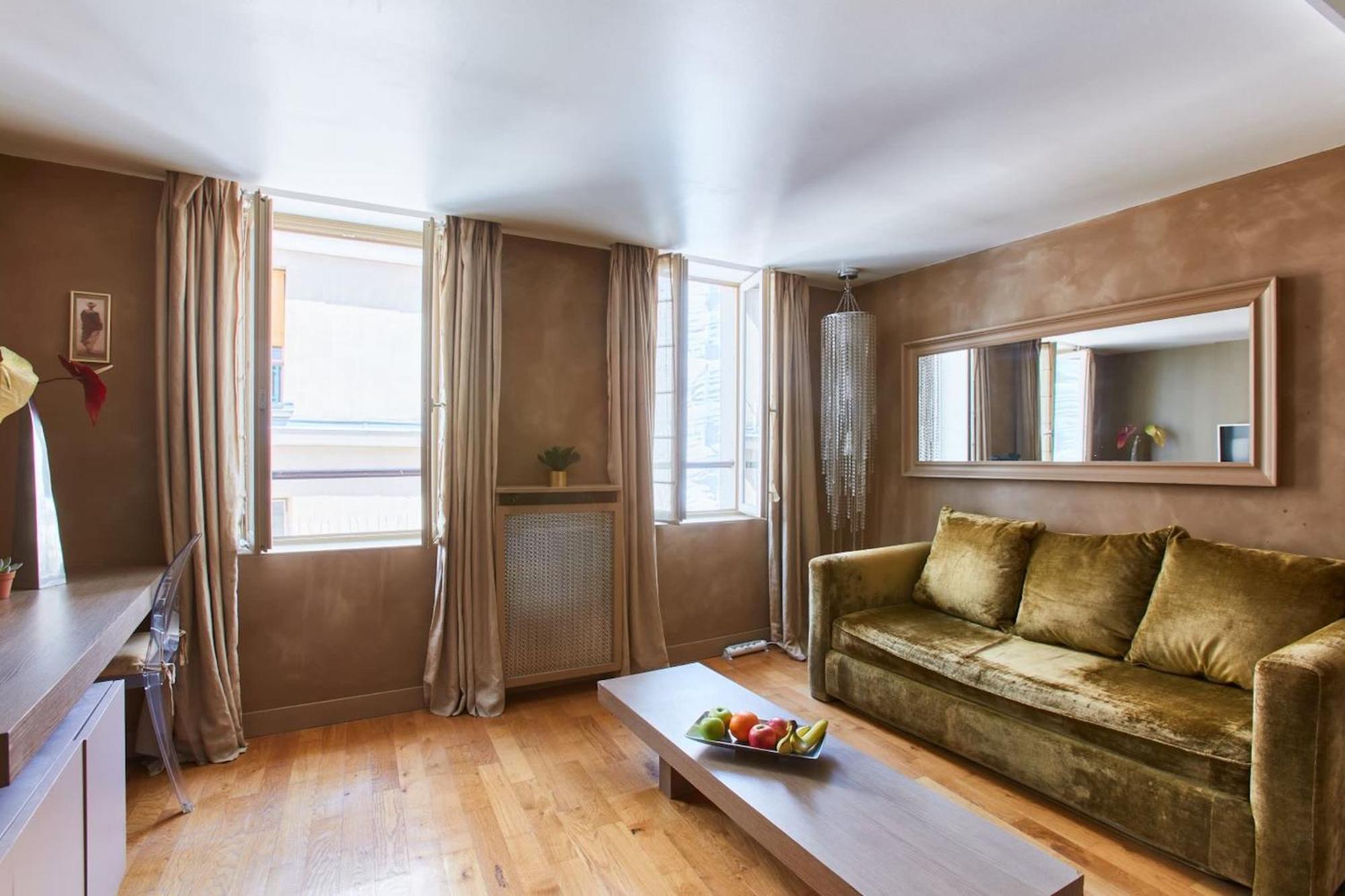Apartment Latin *