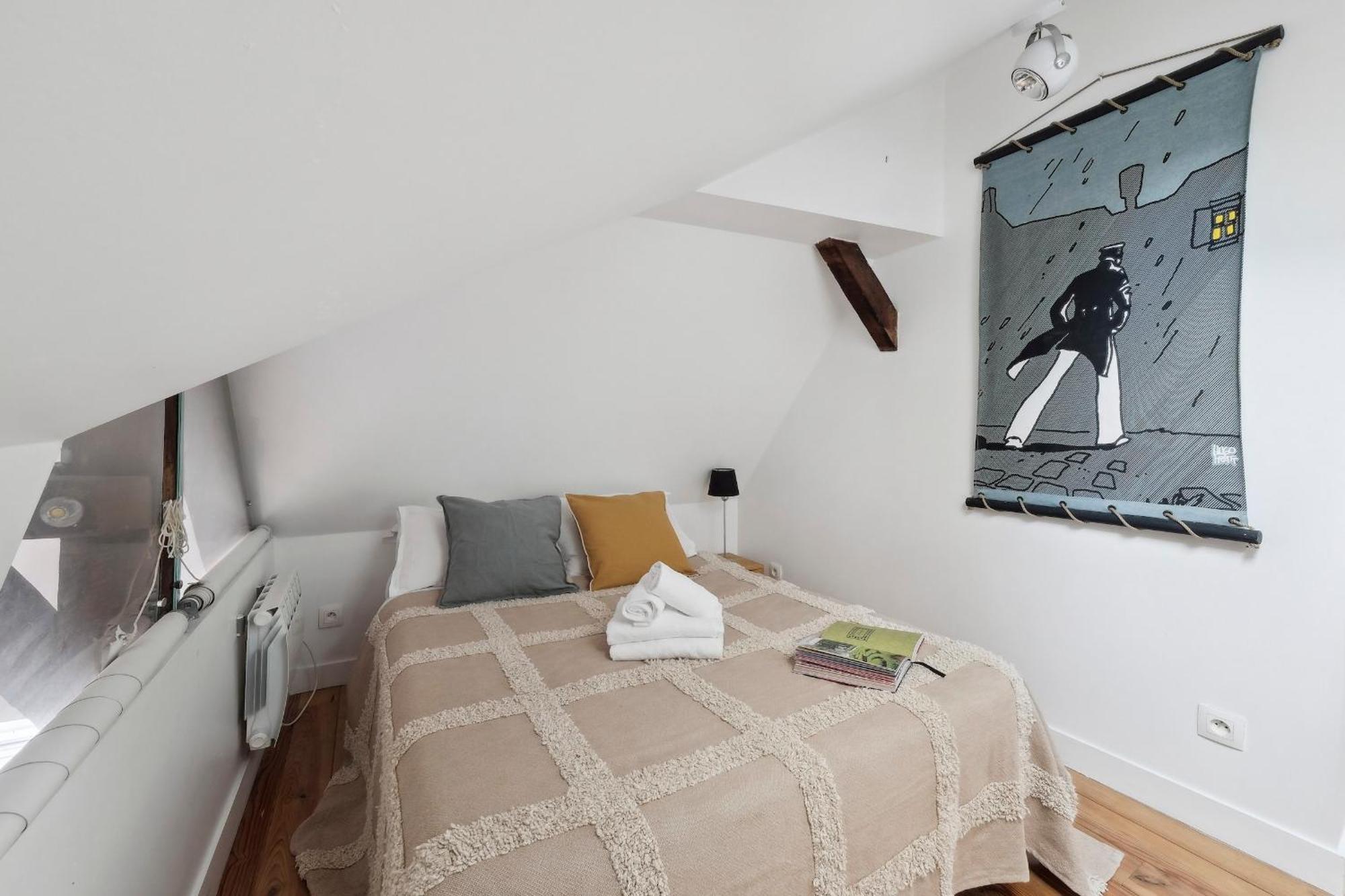 Apartment Quarter 2br Charm Paris