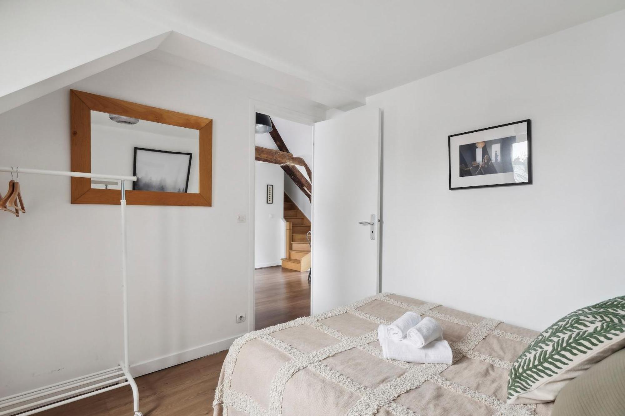 Quarter 2br Charm Apartment