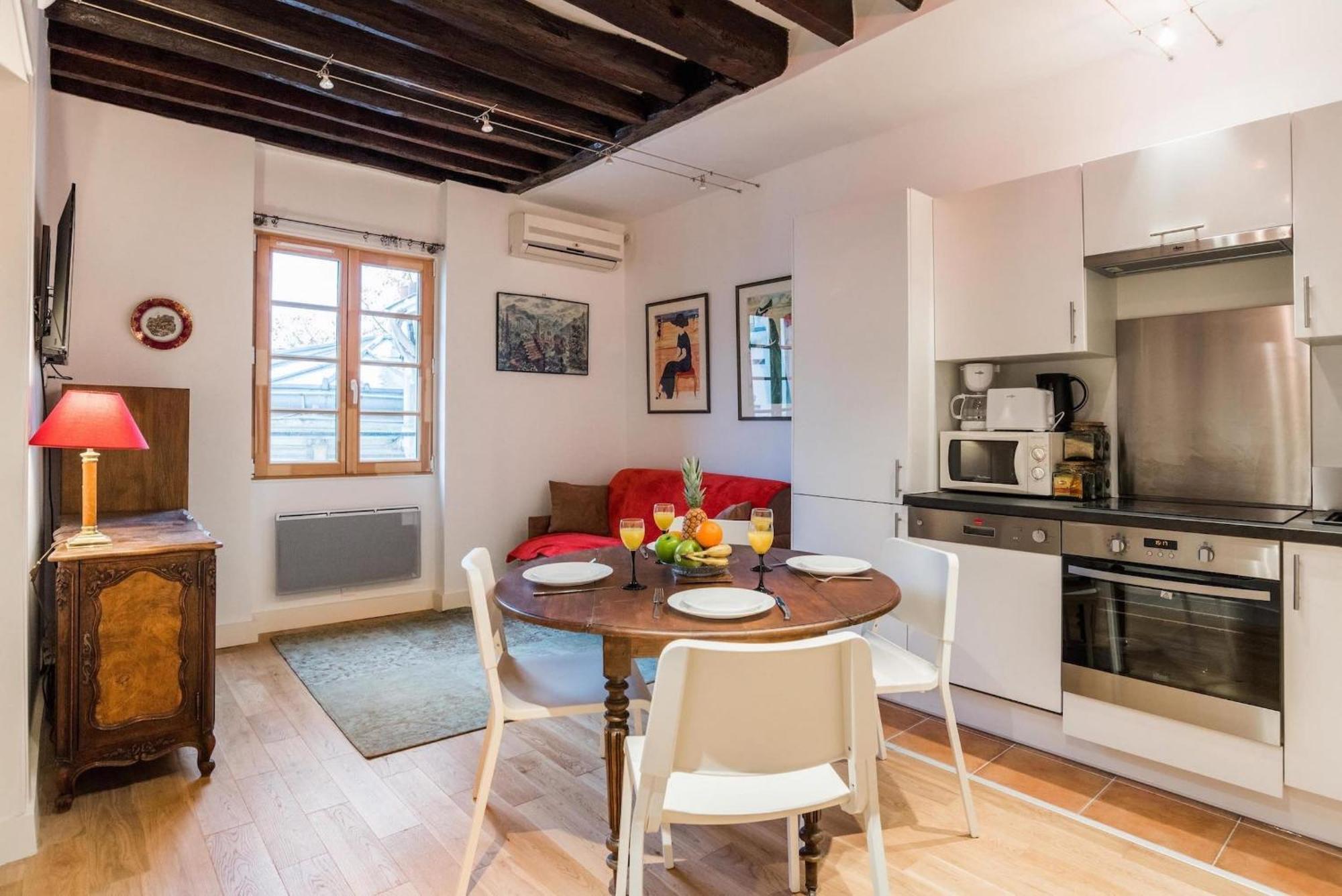 Le Marais & Square Du Temple - Cityapartmentstay * Paris