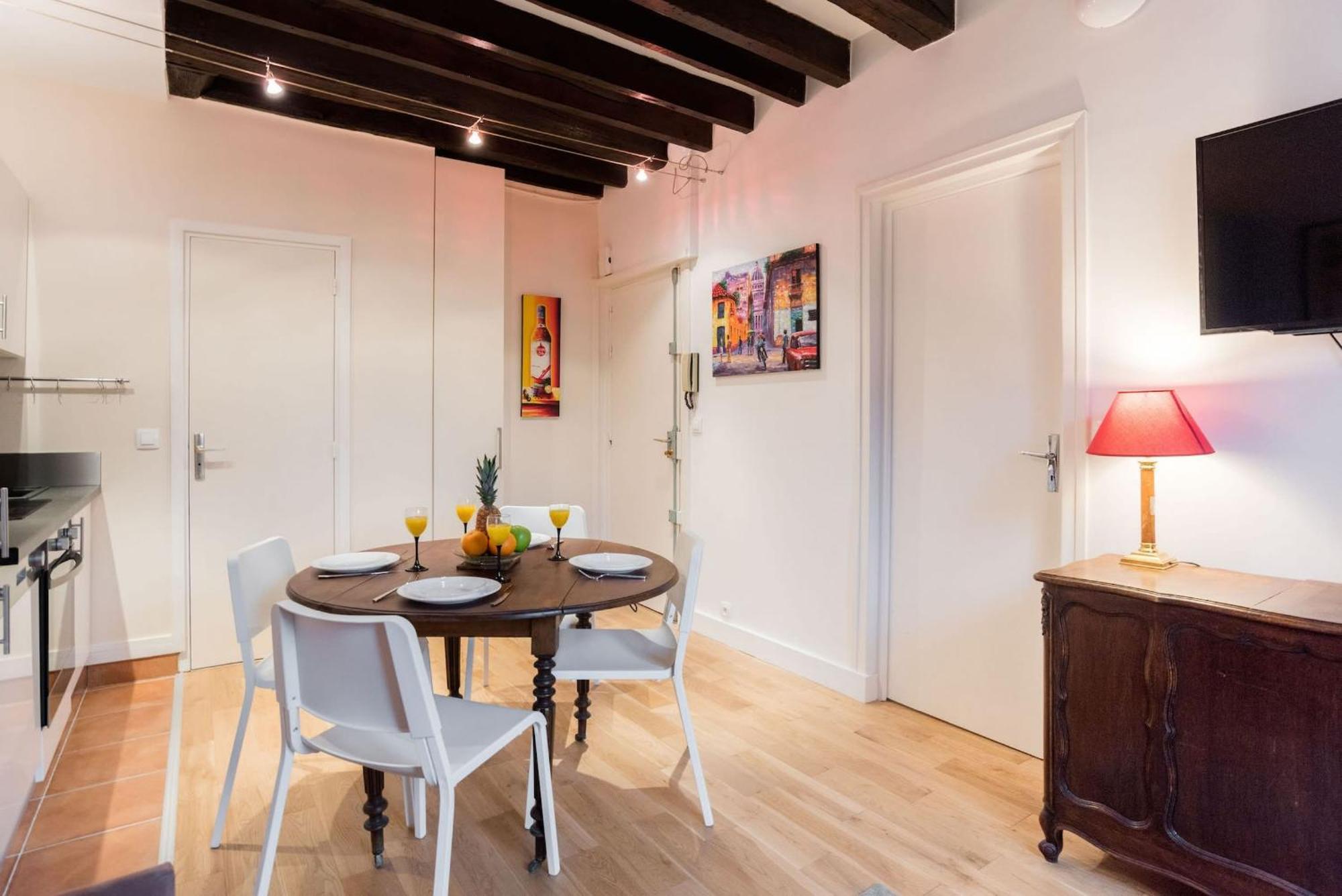 Le Marais & Square Du Temple - Cityapartmentstay Apartment Paris